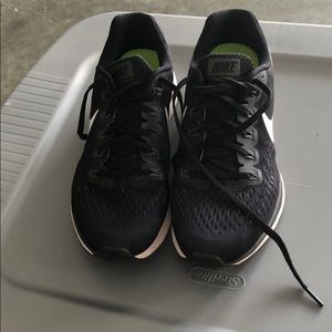 Nike Tennis shoes worn once